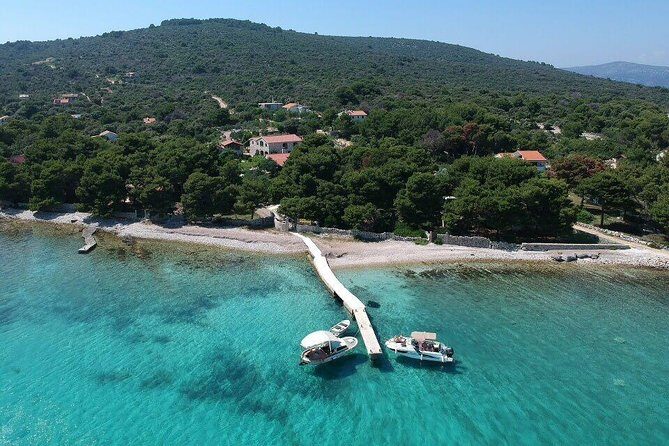 Adriatica Tour ( Blue Lagoon and Solta) from Trogir or Split - Maslinica on Šolta: Morning Coffee Vibes Without Rushing