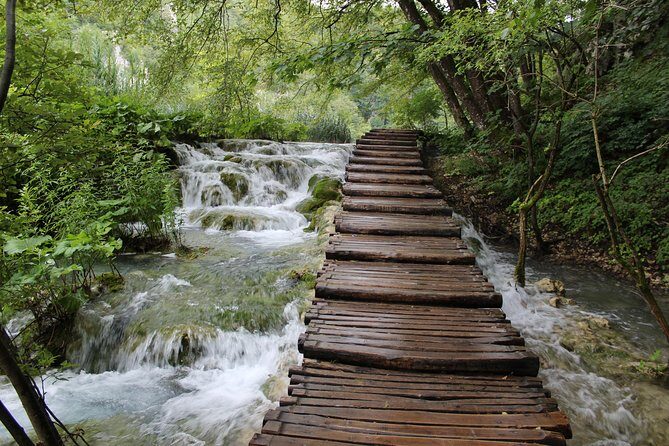 All inclusive luxury daytrip Plitvice Lakes from Split or Trogir - Getting your bearings at Plitvice: sixteen lakes, geology, and a boat crossing