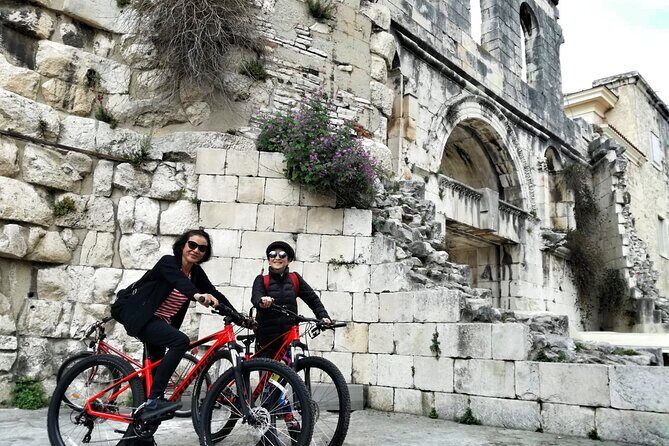 Ancient Split bike tour - Guides who navigate Split like they live here