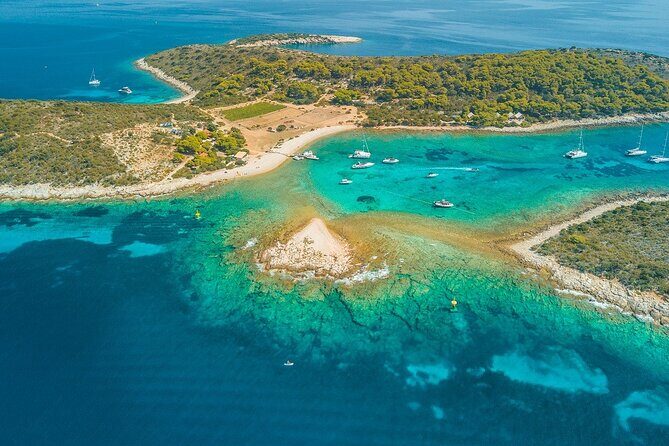 Blue cave & Hvar (5 Islands) private tour from Split or Trogir - Green Cave swim opportunity: a second cave, different mood
