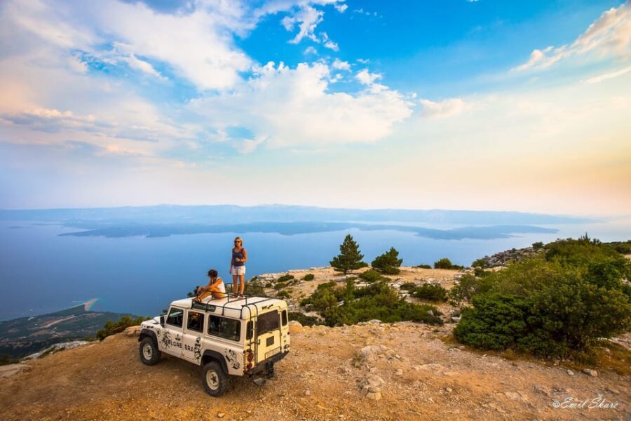 Brač: Island Exploration Tour by Four-Wheel Drive Jeep - Starting in Splitska: the Roman harbor bay that sets the tone