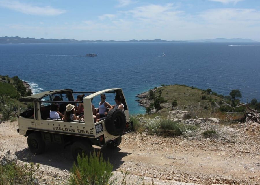 Brač: Island Exploration Tour by Four-Wheel Drive Jeep - Nerežišća and ancient-times clues: the island’s old capital vibe