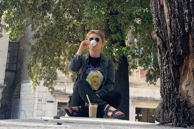 Coffee, storytelling & walk - The best private tour of Split - Coffee, storytelling, and the easy start at Riva