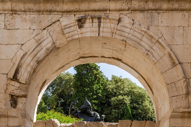 Diocletian's Palace Small Group Tour in Split - Starting at South Tours: Easy Meeting Point, Easy Comeback