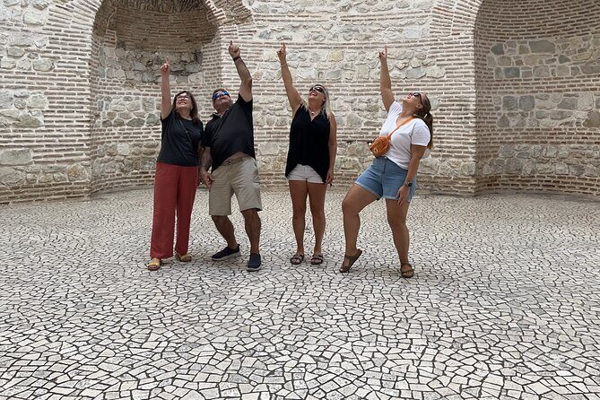 Food, walks & talks - The highlights of Split - Riva Harbor start: Old Town views plus your first Dalmatian bites