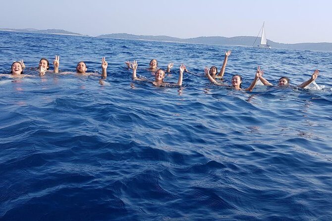 From Split: Half-Day Blue Lagoon and 3 Islands Boat Tour - Maslinica on Šolta: a fishing village stop with a slower rhythm