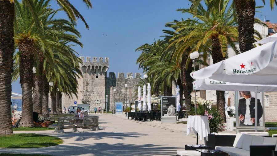 From Split: Half-Day Split & Trogir Small Group Guided Tour - Who This Tour Suits Best (and Who Might Feel Rushed)