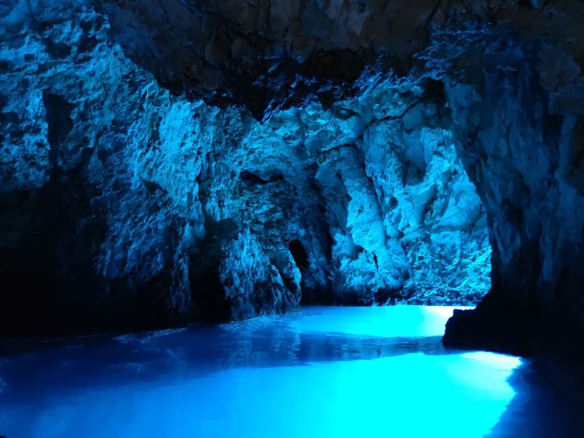 From Split: Luxury Cabin Boat Tour to The Blue Cave and Hvar - Key highlights you’ll actually feel during the day