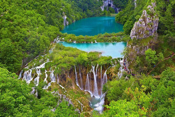 From Split: Plitvice Lakes National Park Guided Tour - Meeting at Booker Travel Agency and getting out of Split smoothly