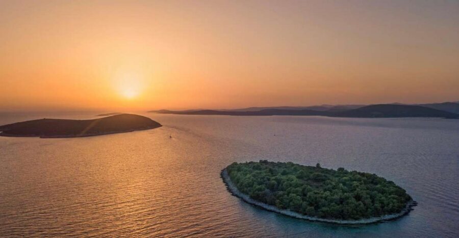 From Trogir: Sunset Private Tour - Swimming and snorkeling around the seven-islet archipelago