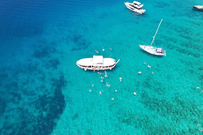 Full Day Boat Tour, Blue Lagoon and Šolta with lunch&drinks - Nečujam Bay on Šolta: Snorkel Over the Kontesa Shipwreck