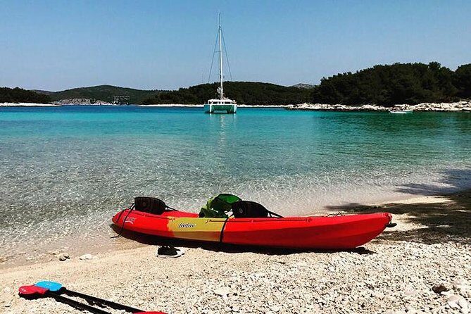 Guided kayaking tour to Pakleni islands - Who this kayak trip is best for