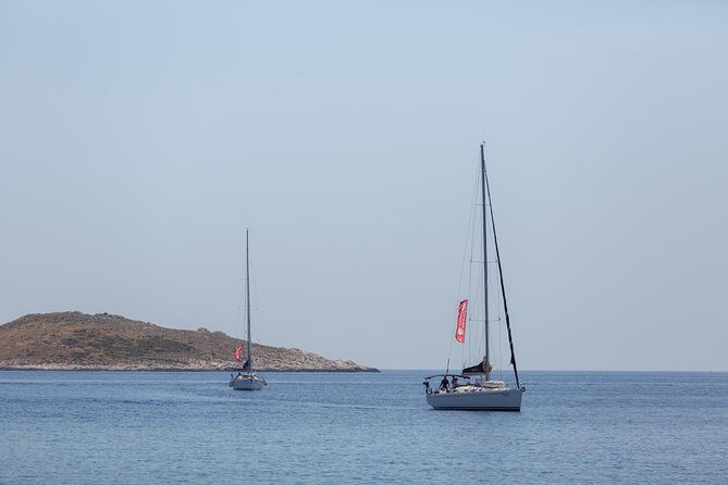 Hvar - Full Day Sail on a yacht - friendly skipper- small group - lunch optional - Snorkel, SUP, and what to bring for a smoother day