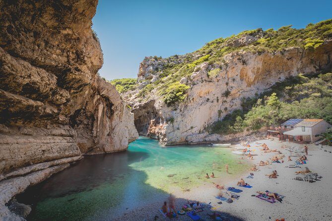 Luxury Blue and Green Cave private tour - Key things I’d plan around before you go