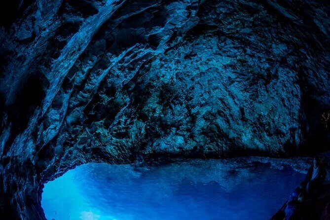 Luxury Blue Cave & 5 Islands Tour from Split - Island Stop Breakdown: Vis, Stiniva, Budikovac, and Pakleni