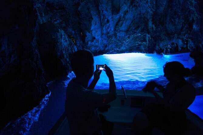 Luxury Blue Cave & Five Islands Tour from Split - Stiniva Bay: the cliff-backed scenery stop