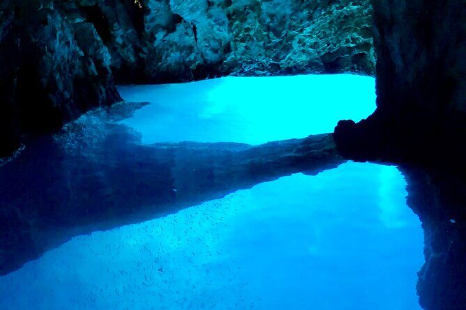 Luxury Blue Cave & Five Islands Tour from Split - The Blue Cave + Monk Seal Cave: why timing matters