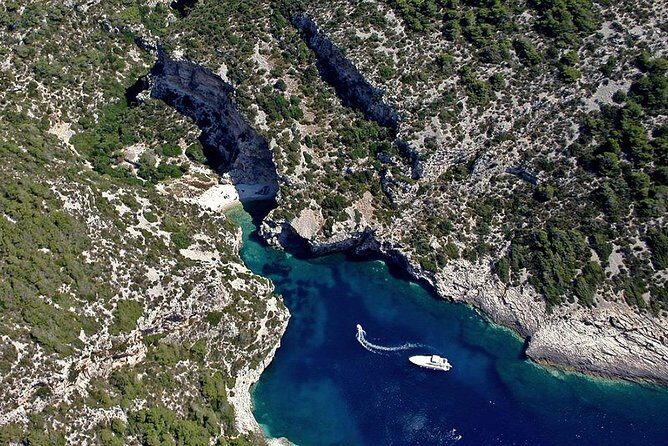 Luxury Boat - Blue Cave From Split Island-Hopping Full-Day Cruise, Hvar, Vis - Hvar Town and Tvrdava Fortica: make that one hour count