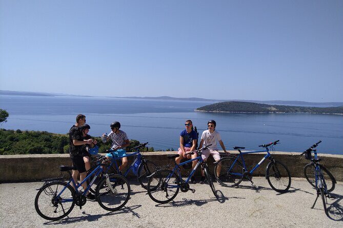Marjan Park & Split City Bike Tour - Entering Split by bike: fast orientation, real variety