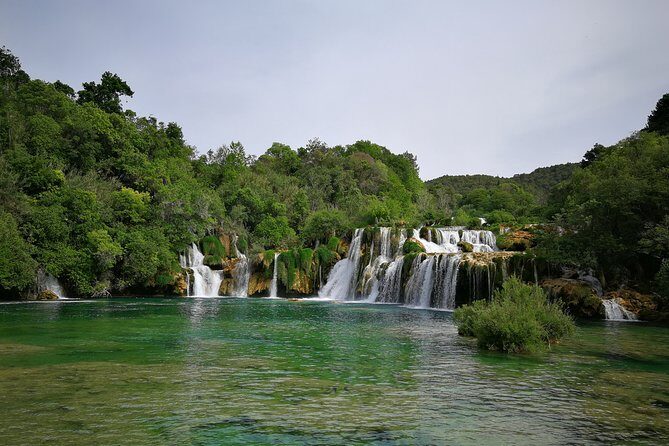 NP Krka waterfalls & Wine tasting - Private day tour from Split - Who This Private Day Works Best For