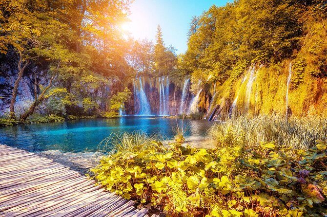 Plitvice Lakes Guided tour with Entrance ticket included - Split to Plitvice: the travel time you should plan around