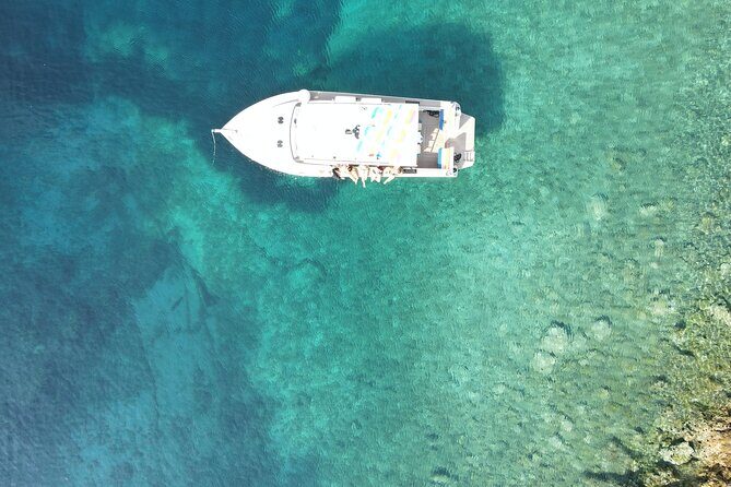 Private Blue Lagoon and Hidden Bays tour from Split & Brac for 12 - What’s included (and why it helps)
