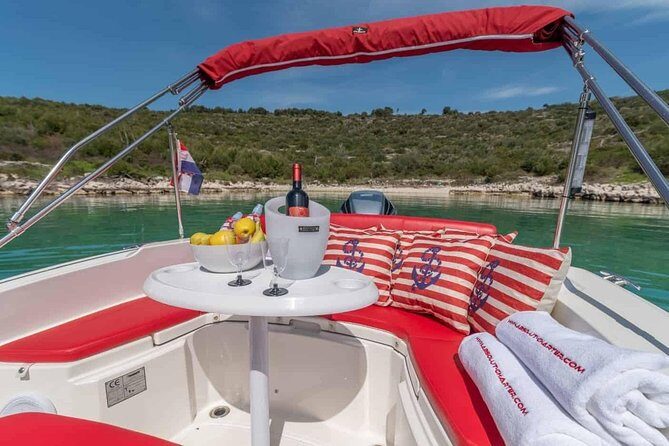 Private day trip to Hvar and Blue lagoon with Snorkeling - Blue Lagoon / Krknjasi Bay: Your Snorkeling Hour