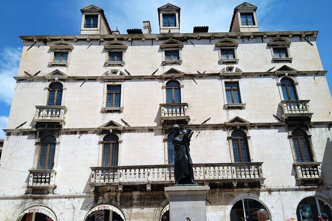 Private History tour - small group - Pjaca: the city’s main square since medieval times