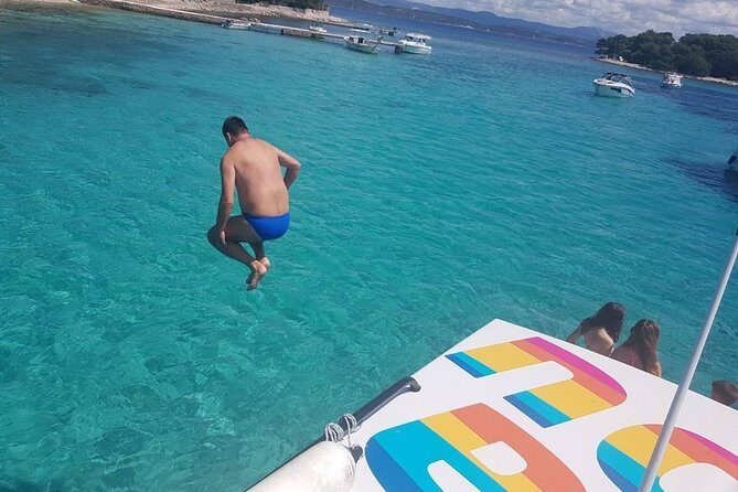 Private Luxury Boat tour for 12 from Split, Brac, Trogir, Hvar - Komiža harbor: Mediterranean streets and a real fishing backbone