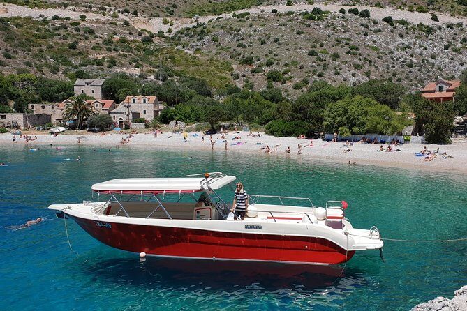 Private Red Rocks and Pakleni Islands beach hopping speedboat tour - Stop 1: Dubovica Beach and the Red Rocks swim