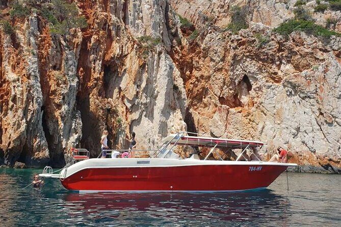 Private Red Rocks and Pakleni Islands beach hopping speedboat tour - Price and value for a group boat day
