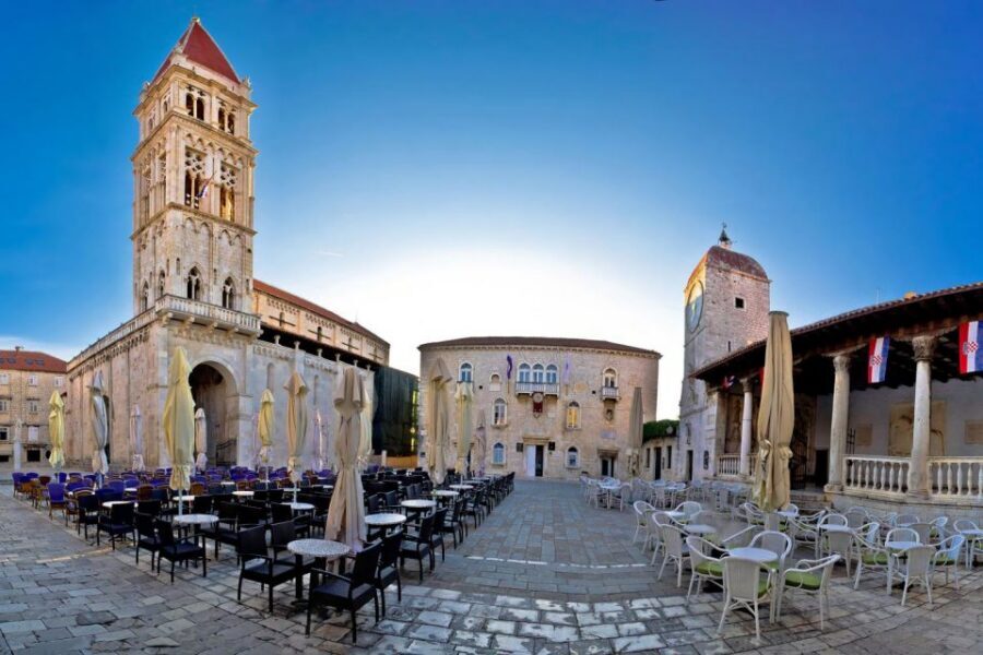 Private Split & Trogir Wine Tasting & Vineyard with Sea View - Split’s historic core with private guide time