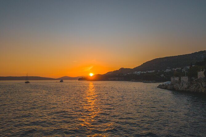 Private Sunset Tour from Split + Bottle of Wine Included - Skipper energy: Karlo and Ivan make the trip run smoothly