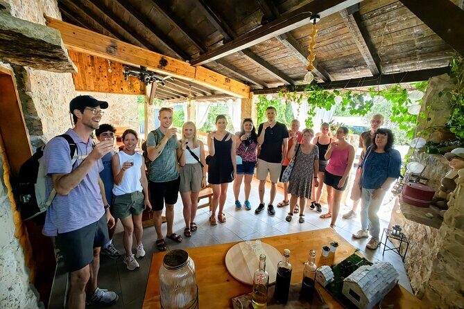 Private tour to Krka waterfalls- Lunch included - Šibenik on foot: guided start, free time finish