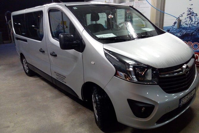 Private Transfer: Split airport to Makarska (any hotel or apartment) up to 8 pax - Split Airport to Makarska: The Point of a Private Driver