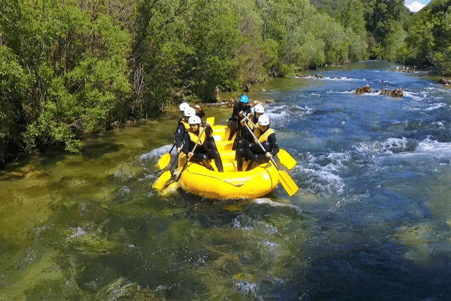 Rafting on the Cetina river - 15 minutes of gear and safety prep: what you do before the current