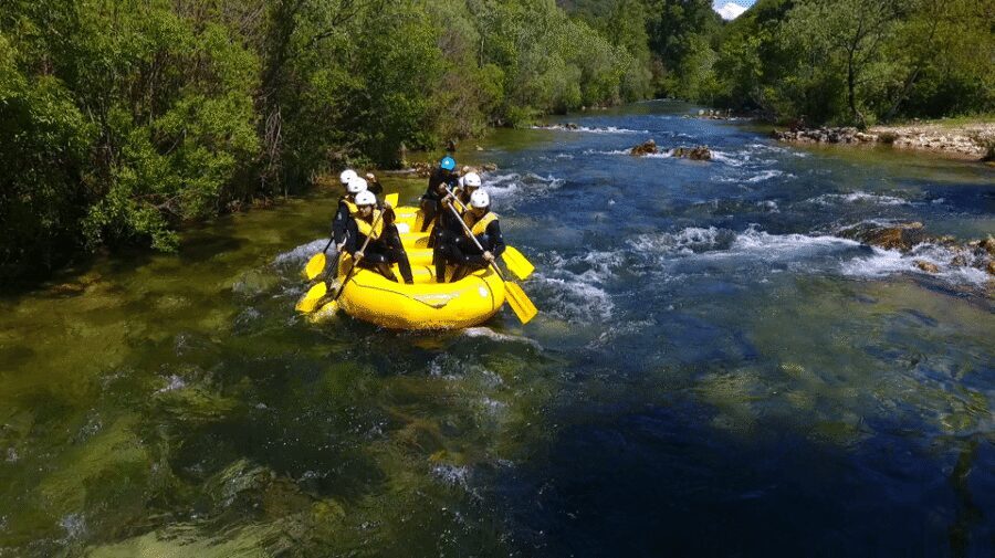 Rafting on the Cetina river - Two and a half hours on the Cetina: swimming, paddling, and canyon views