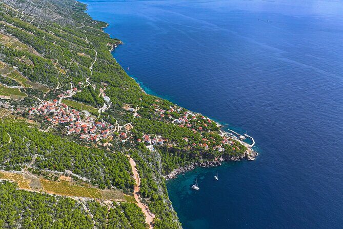 Red Rocks Private All Day Tour from the City of Hvar - Red Rocks (Crvene stijene): cliffs you can actually watch from the water