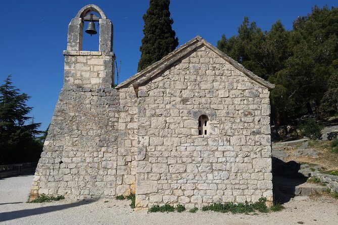 Secret Marjan Park Hiking Tour in Split - Getting to the top: your panoramic payoff and photo time