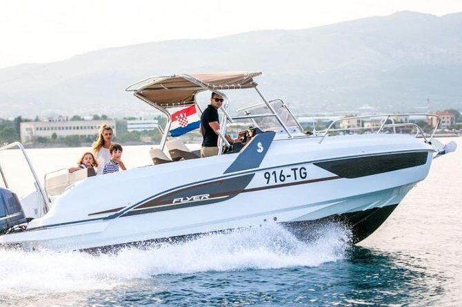 Speedboat transfer from Hvar town (Water taxi transfer) to Airport Split - Skipper Dusko/Duko: the service quality people remembered