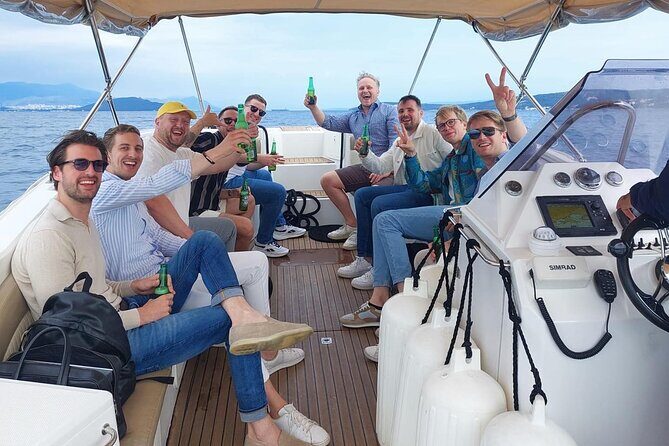 Speedboat transfer from Hvar town (Water taxi transfer) to Airport Split - Who should book this transfer (and who might not need it)
