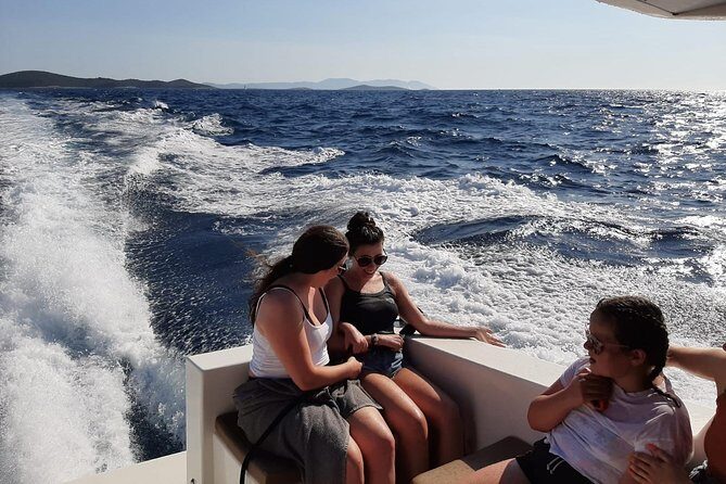Split Airport to Hvar by Private Boat For 12 - Should You Book This Private Boat From Split to Hvar?