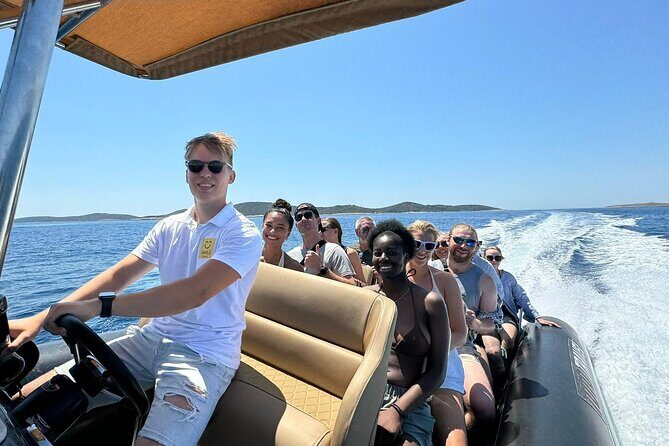 Split: Blue Lagoon, Hvar, Brač, 6 Islands Boat Tour - Small Group - Stop 1: Milna on Brač for a Calm Harbor Reset