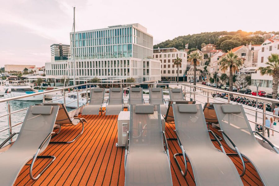 Split: Blue Lagoon, Shipwreck and Šolta with Food and Drinks - What the other comforts add up to