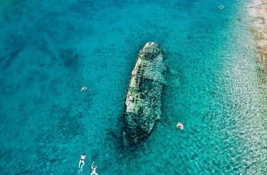 Split: Blue Lagoon, Shipwreck and Šolta with Food and Drinks - Getting to Max Nautica: where you actually stand