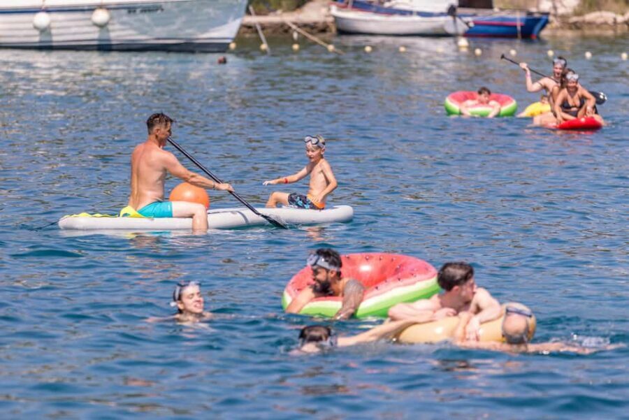 Split: Blue Lagoon, Shipwreck, & Šolta with Lunch & Drinks - What to pack: your day will be warmer with the right basics