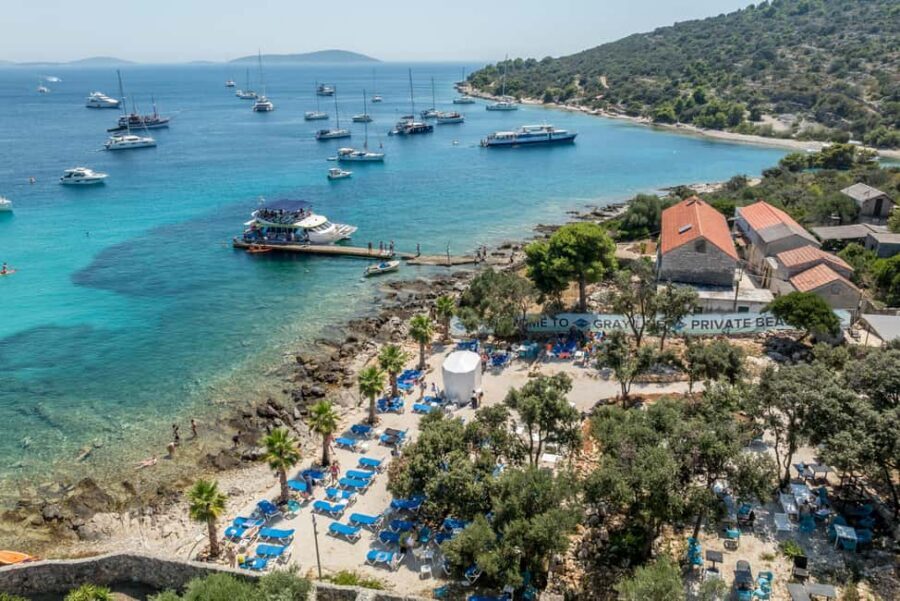 Split: Blue Lagoon, Shipwreck, & Šolta with Lunch & Drinks - Drvenik Blue Lagoon (Krknjaši): your final swim with dolphin chances
