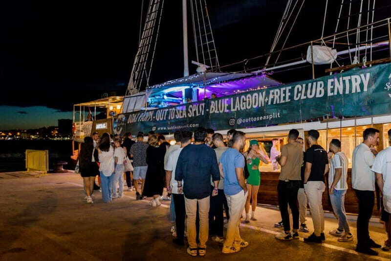 Split: Boat Crawl with Nightclub Access, Shots, & Boat Party - Key points to know before you go