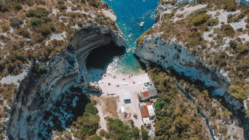 Split: Boat Tour to Blue Cave, Vis, Blue Lagoon, Hvar, Brač - The Blue Cave to Hvar route actually makes sense