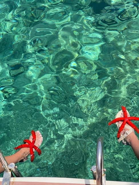 Split: Boat Tour to Blue Cave, Vis, Blue Lagoon, Hvar, Brač - Stiniva Bay on Vis: short stop, big payoff views